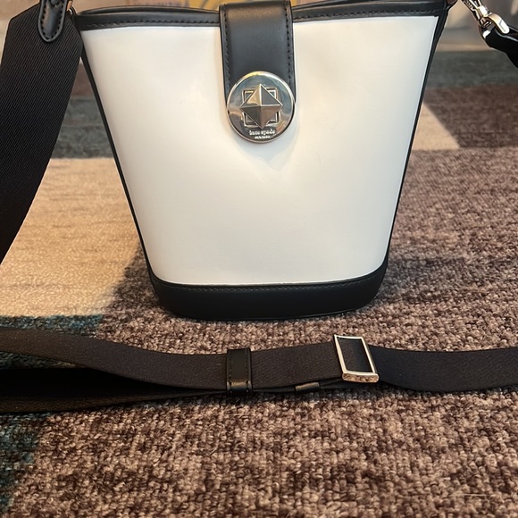 Kate Spade Mini Aubrey Bucket bag. Black and White - Picture 1 of 11